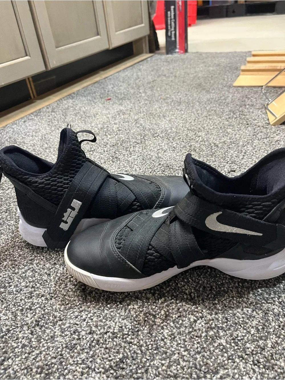 Nike Kids/Womens Black and White Velcro Slip-On Basketball Shoes